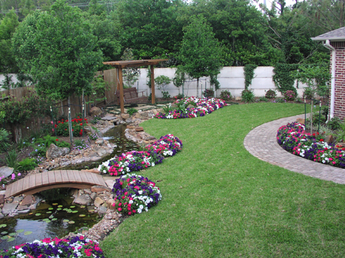 Landscapers Peabody MA